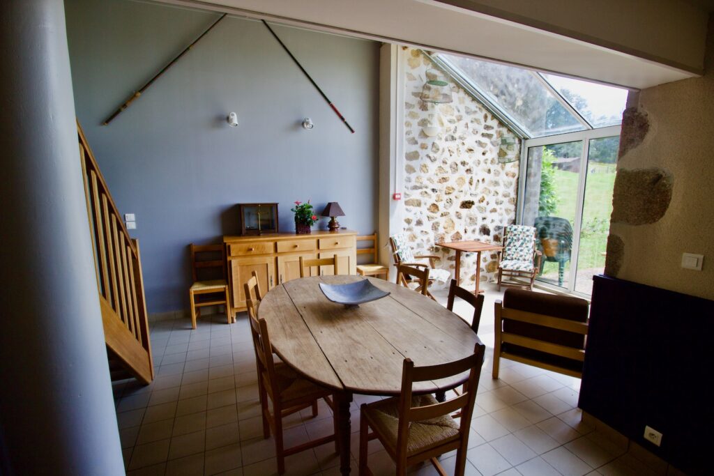 Gîte du Pêcheur, dining