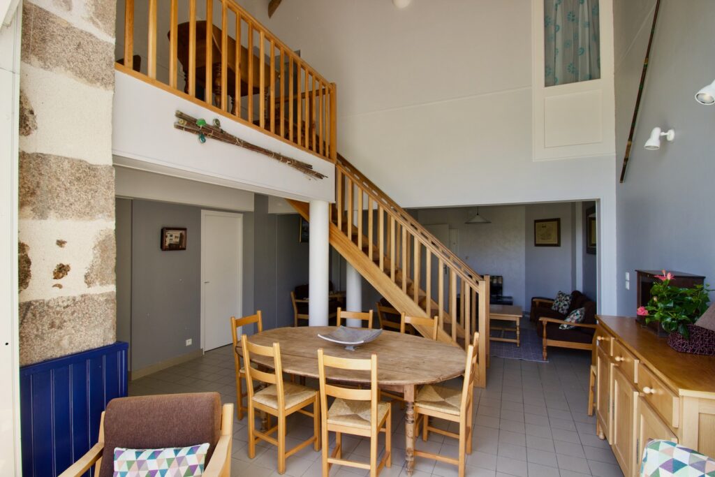 Gîte du Pêcheur, dining
