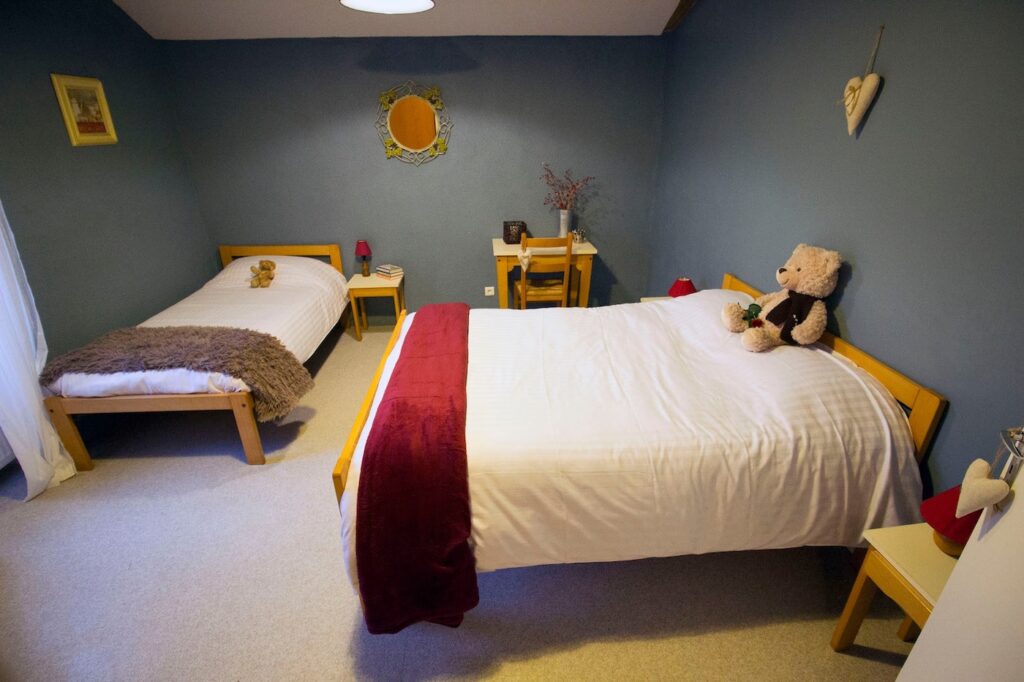Le Gîte Vignoble, bedroom 2, 2 singles